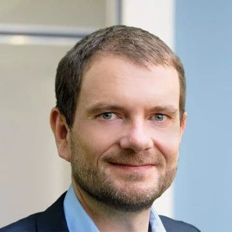 Jonathan Schulz headshot