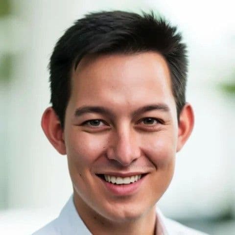 Daniel Yu headshot